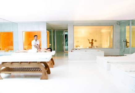 ADAM - EVE ADULT ONLY 16+ Spa